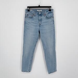 Levi's Premium Wedgie Jeans Womens Sz 26 Button Fly Light Wash High Rise Blue